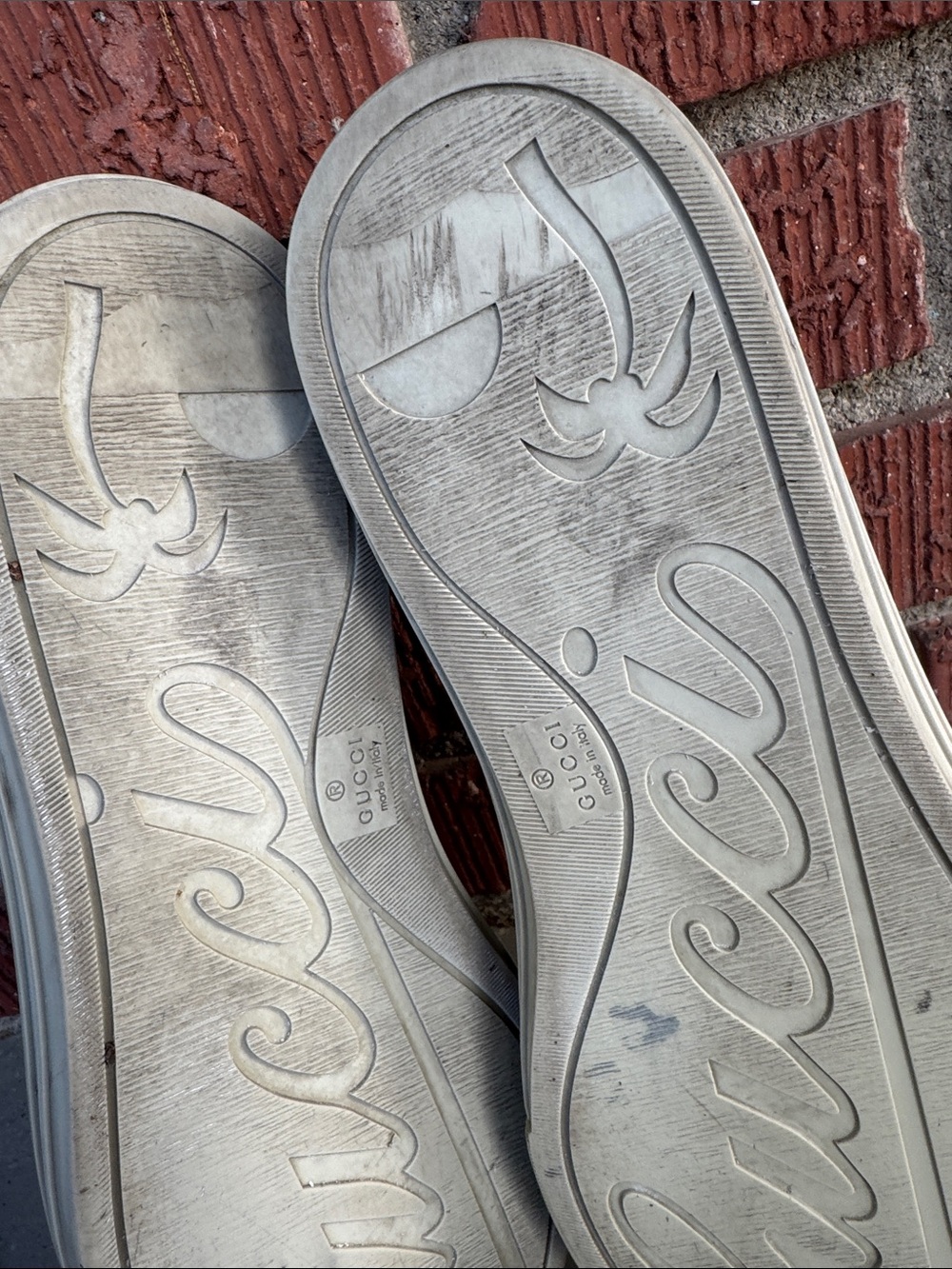 Gucci Miro Soft Leather Sneakers - Picture 11 of 12